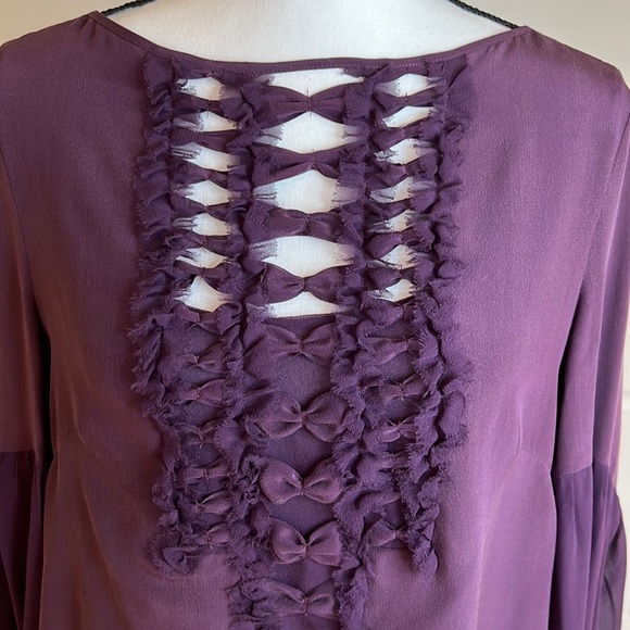 Nanette Lepore silk blouse with intricate bodice design. New without tags - Picture 3 of 12